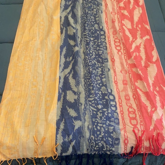 Multicolored scarf - Picture 2 of 2